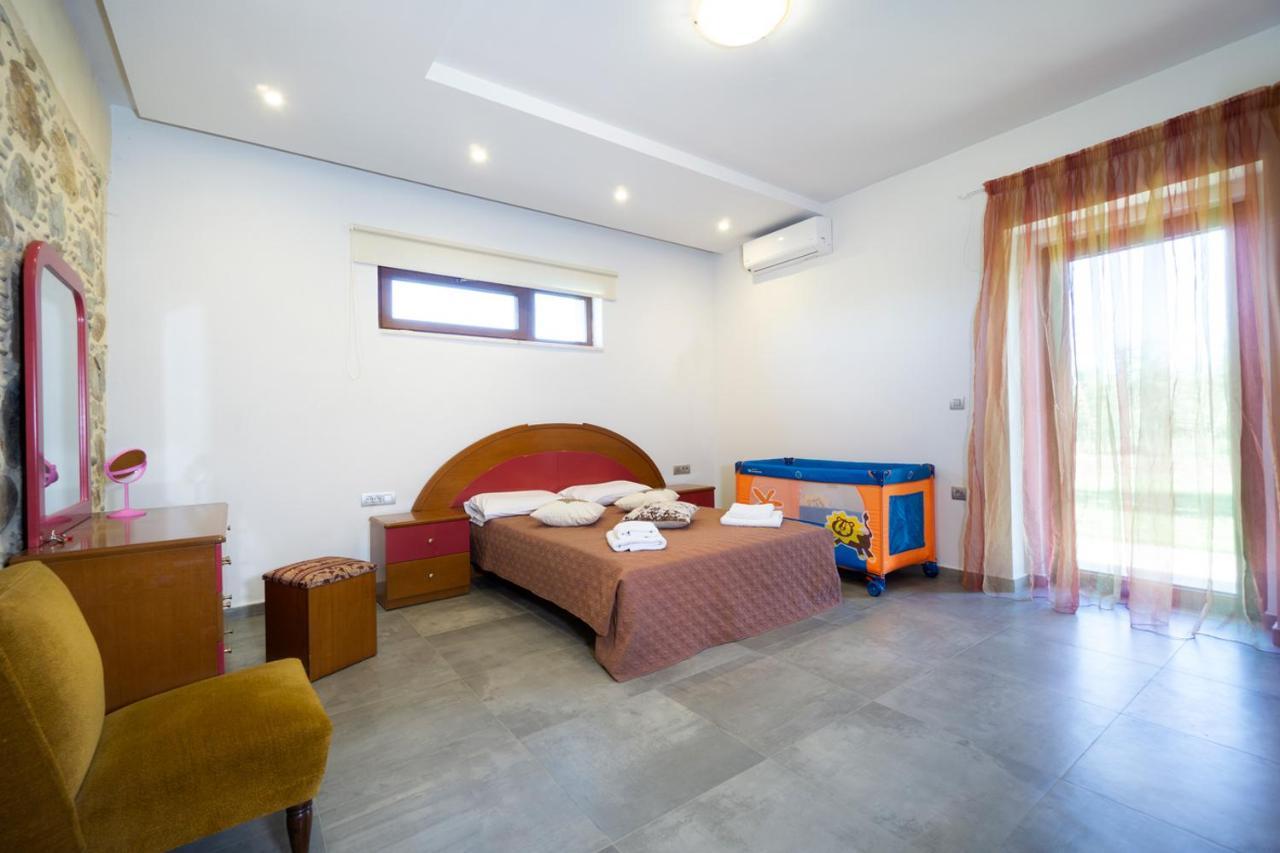Iridanos Villa Kissamos Bagian luar foto